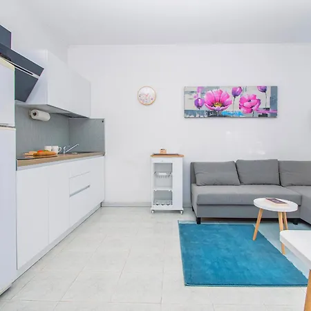 Apartment Iva Pula Exterior photo