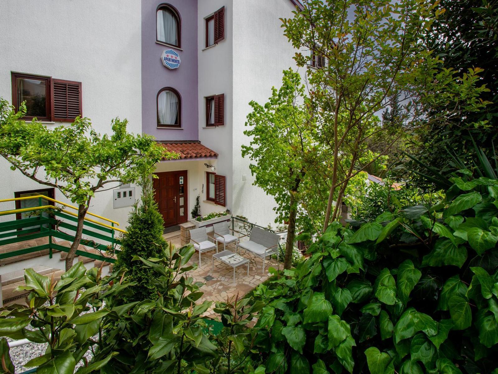 Iva Apartment *